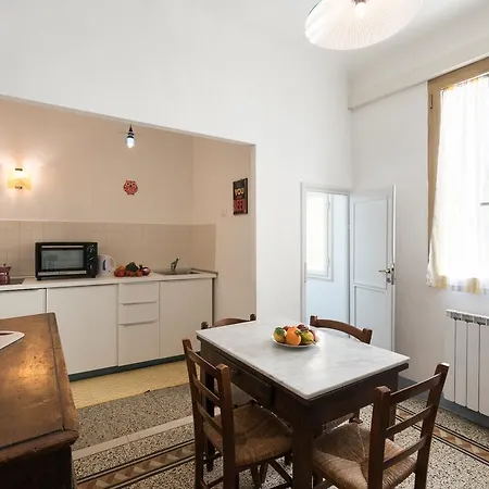 Pilastri Apartman