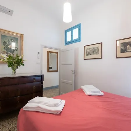Pilastri Appartement *
